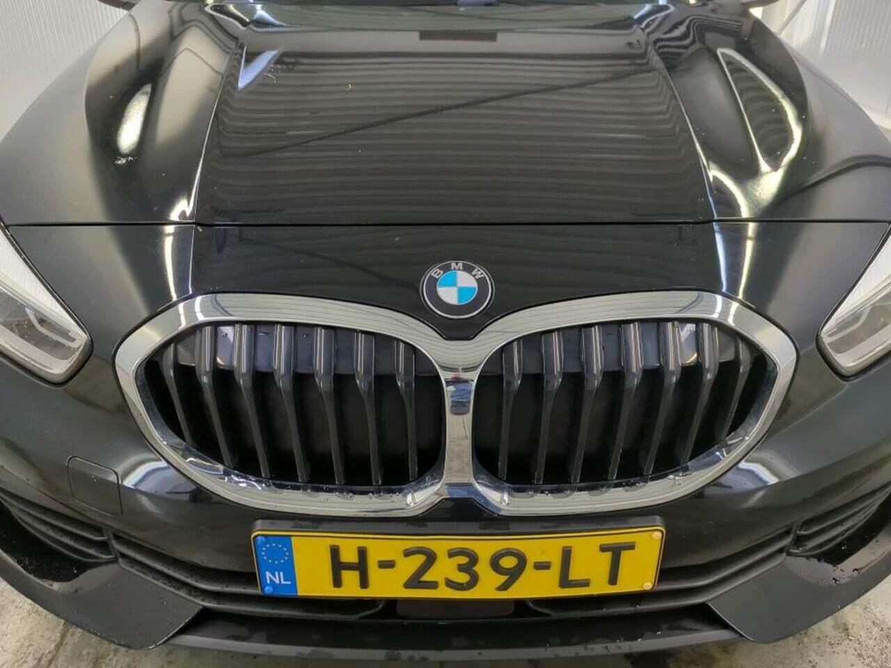 BMW 1-serie 118i High Exec. Ed. photo