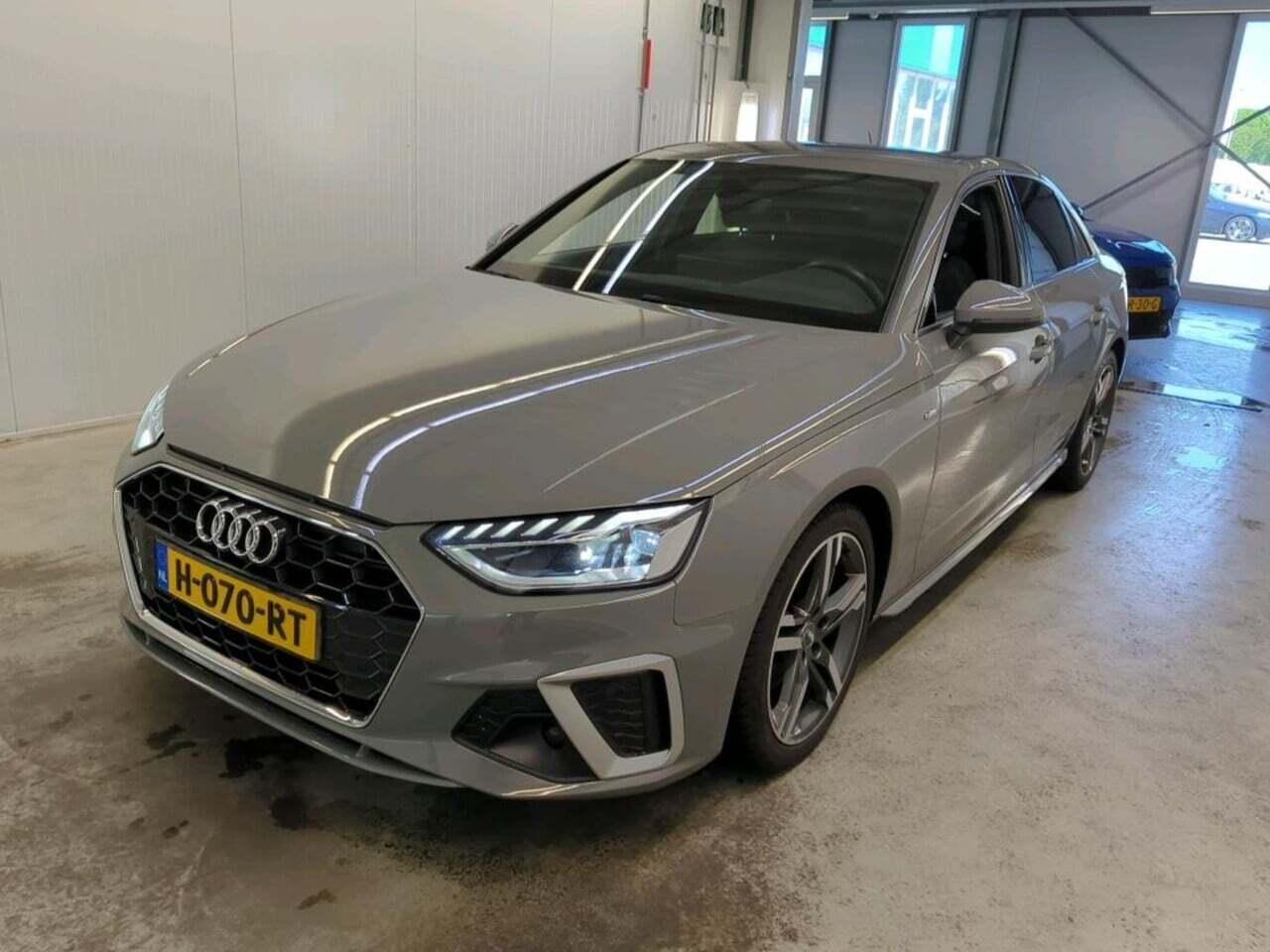 AUDI A4 LIMOUSINE 35 TDI L. ed. Sp.