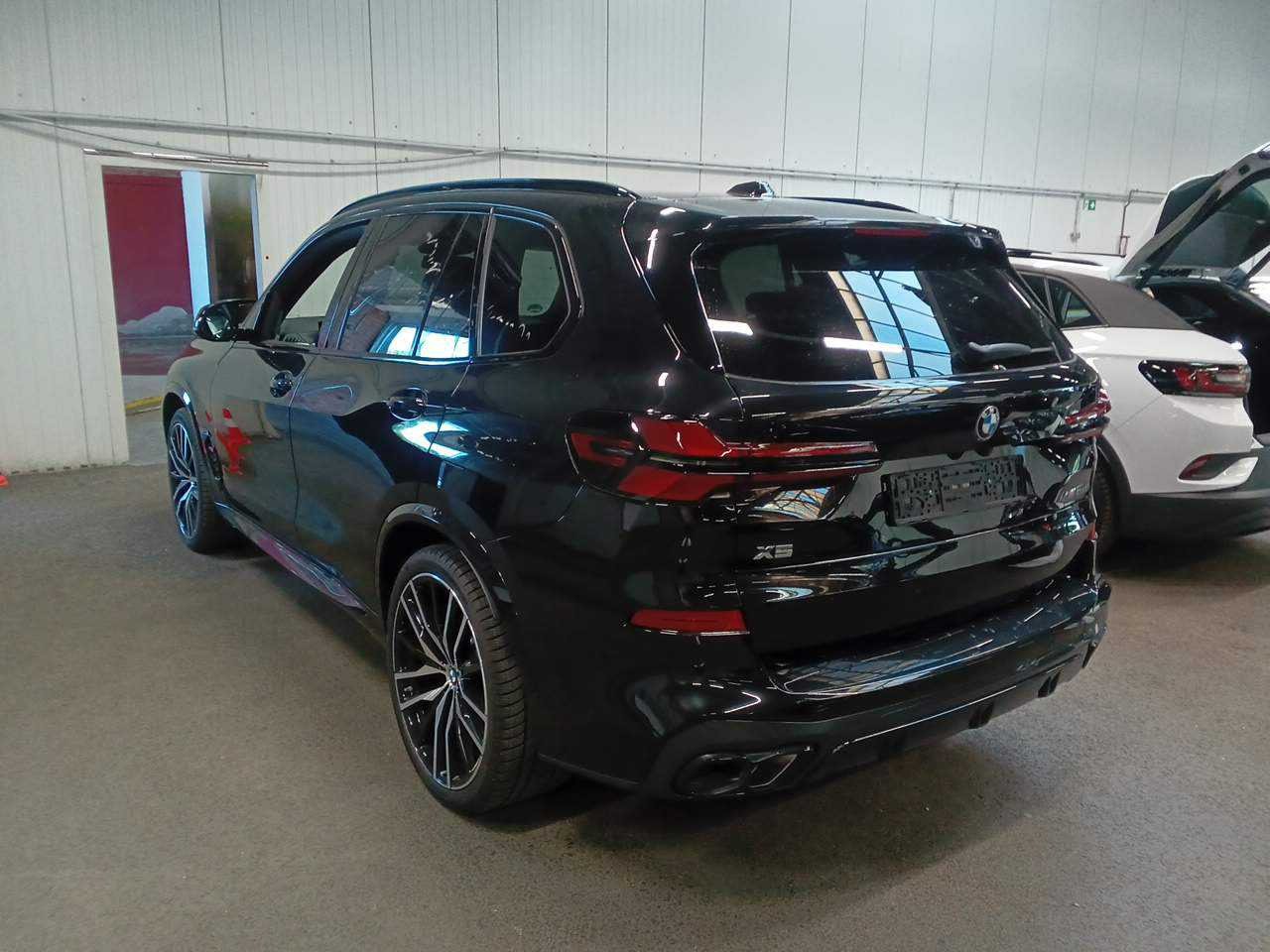 BMW X5 M M Automobile photo