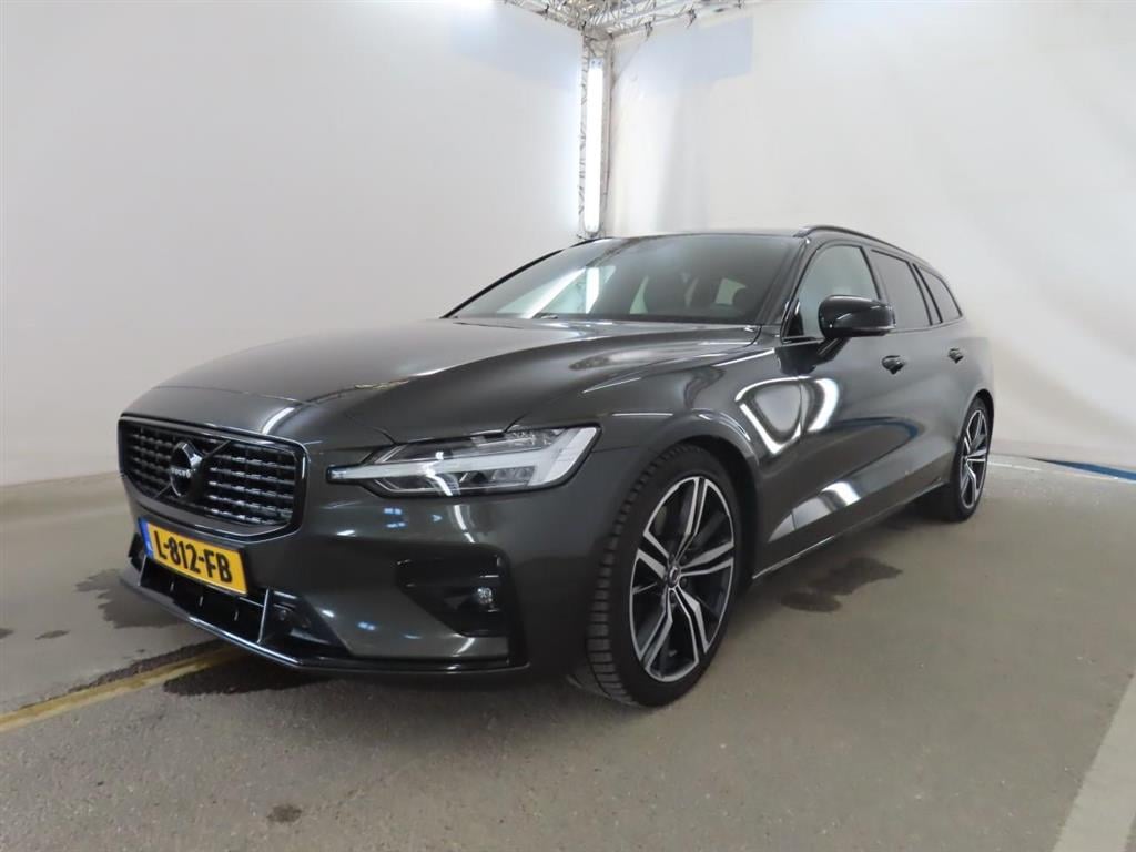 VOLVO V60 2.0 B5 R-Design