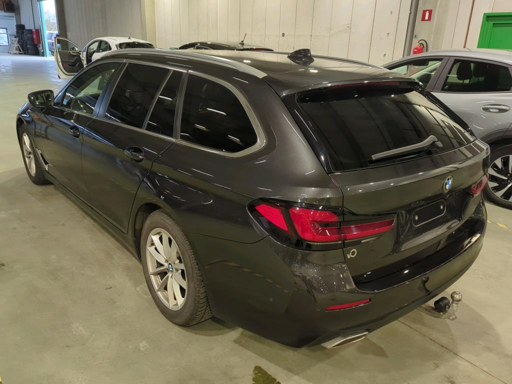 BMW 5 SERIES TOURING 2.0 520D 120KW TOURING AUTO Parking Assistant Driving Assistant Business photo