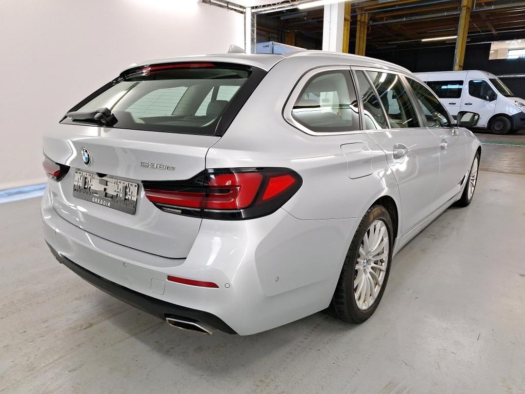BMW 5 SERIES TOURING 2.0 530E TOURING AUTO Parking Assistant Business photo