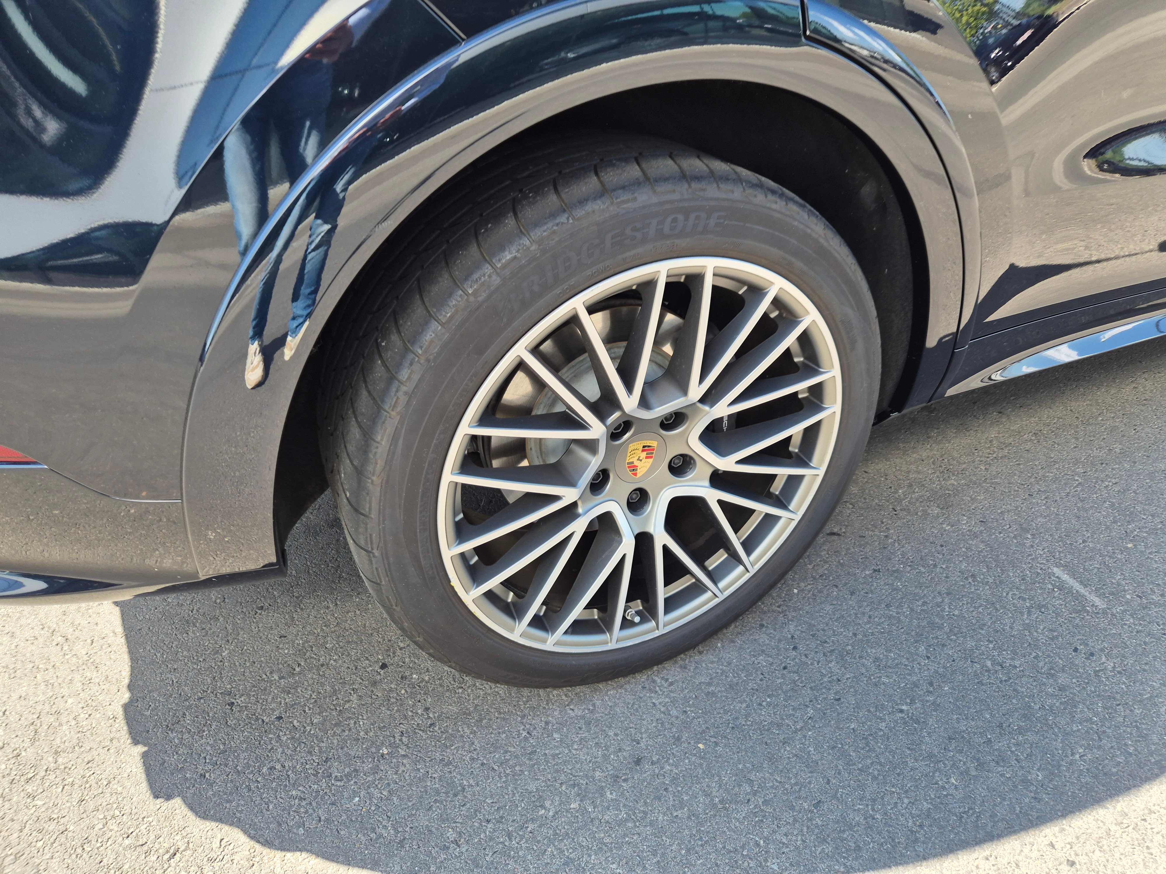 PORSCHE Cayenne Cayenne E-Hybrid Platinum Edition (MY23) photo