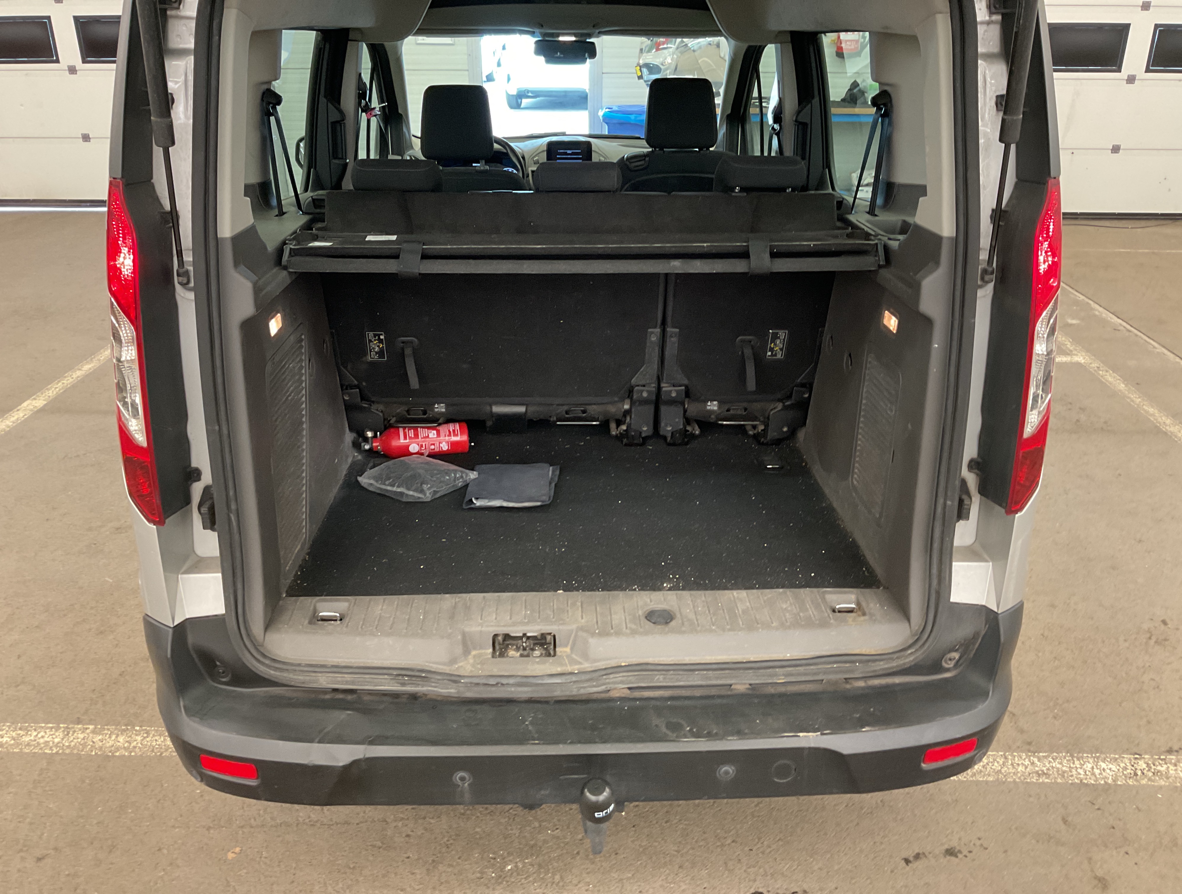 FORD Tourneo Connect Tourneo Connect 1.0 EcoBoost Trend (EU6.2) photo