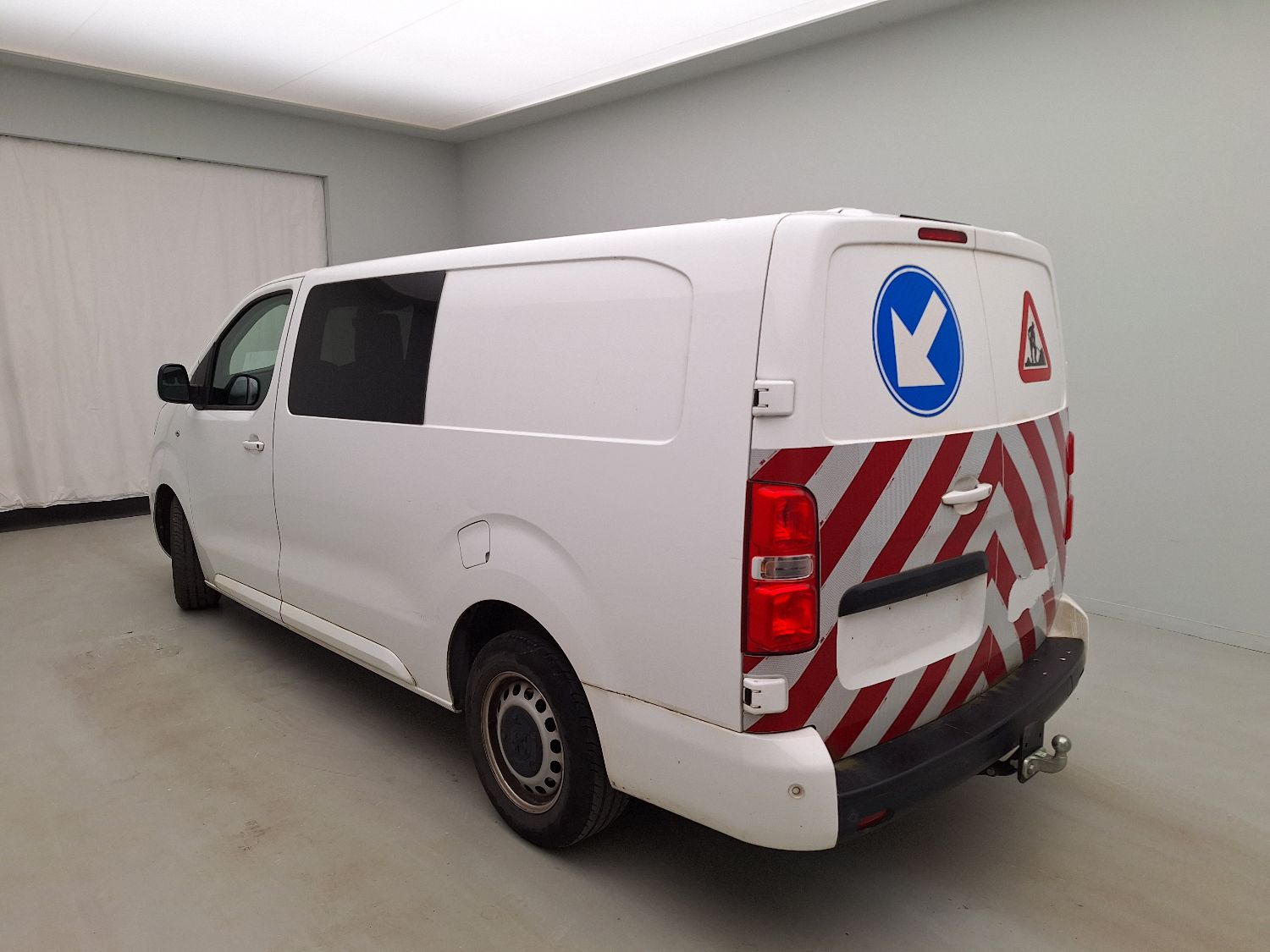Peugeot, _Expert '16, Peugeot Expert Long DC Asphalt L3 2.0 BlueHDi 120 photo