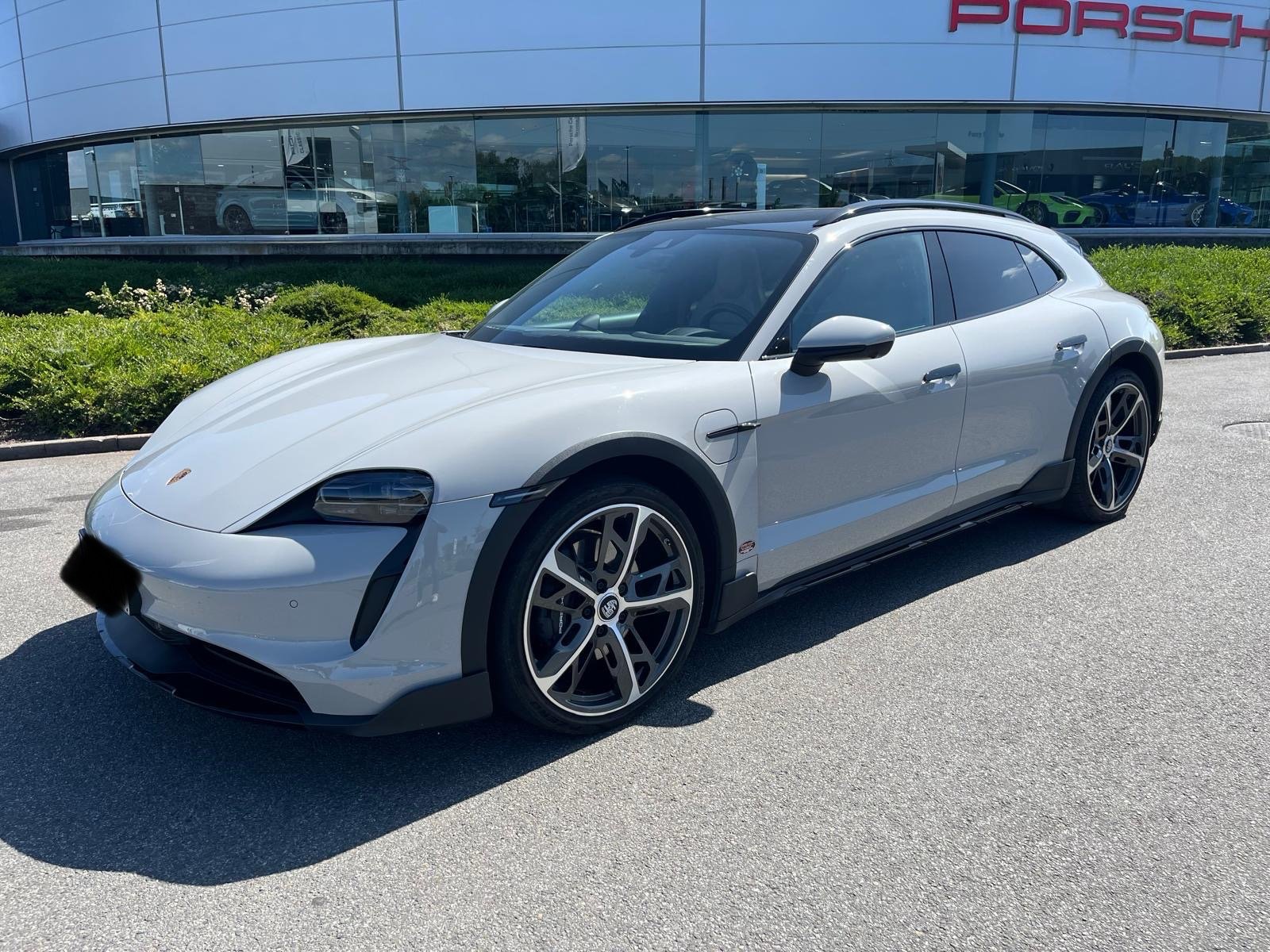 PORSCHE Taycan Cross Turismo