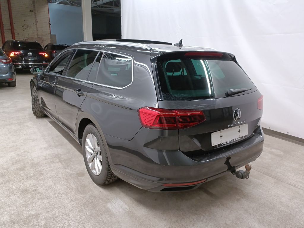 Volkswagen Passat Variant 2.0 TDI SCR 110kW Style Business 5d photo