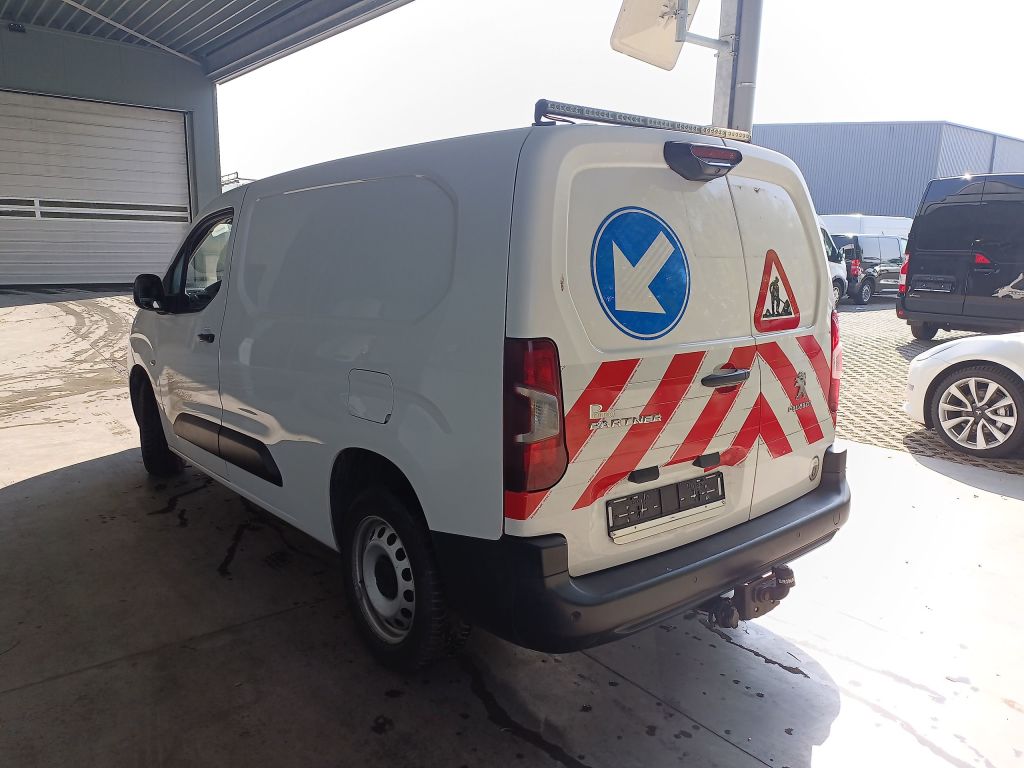 Peugeot Partner 1.5 BHDi L2 Heavy 96kW s/s Aut. Premium 4d photo