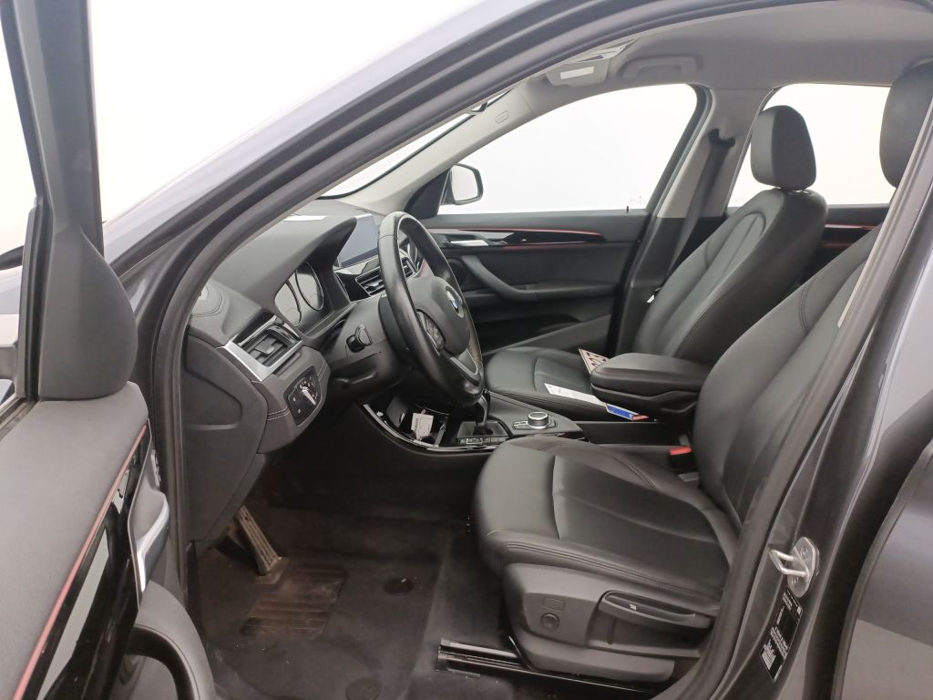 BMW X1 sDrive16dA (85 kW) 5d photo