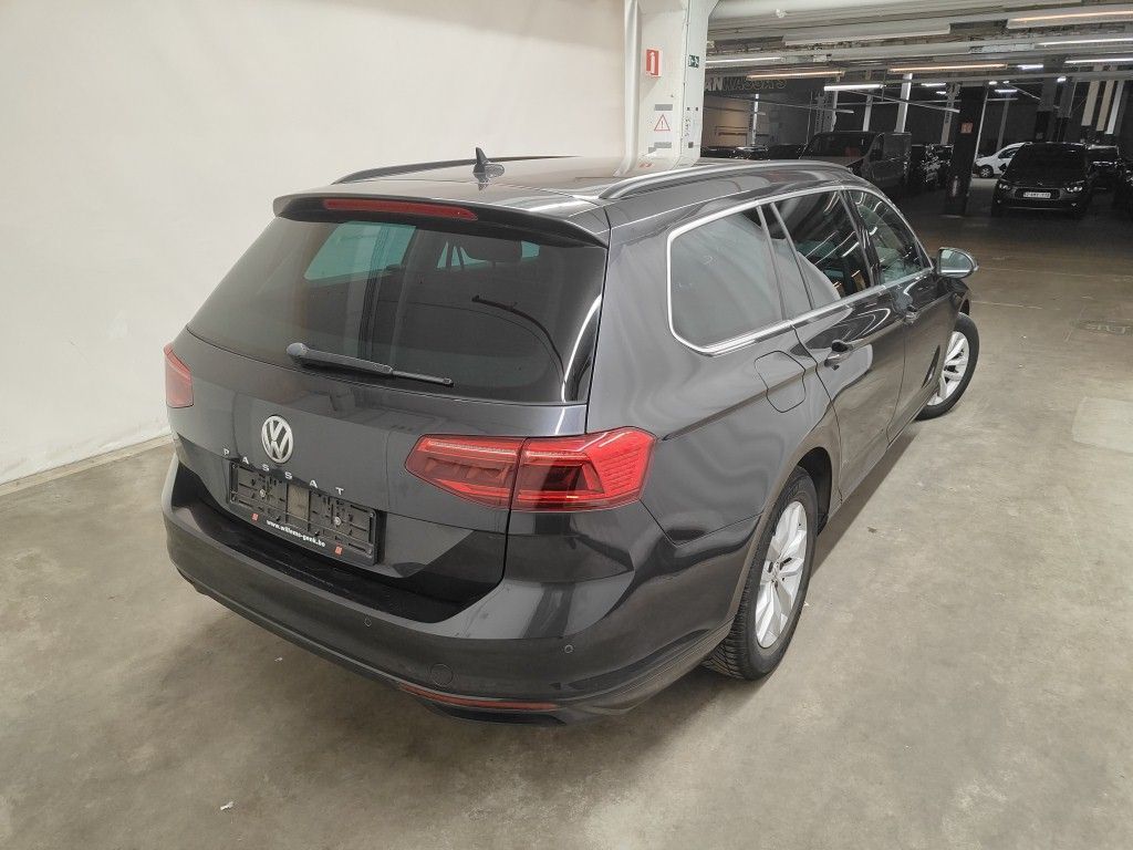 Volkswagen Passat Variant 1.6 TDI SCR DSG7 Style Business 5d photo