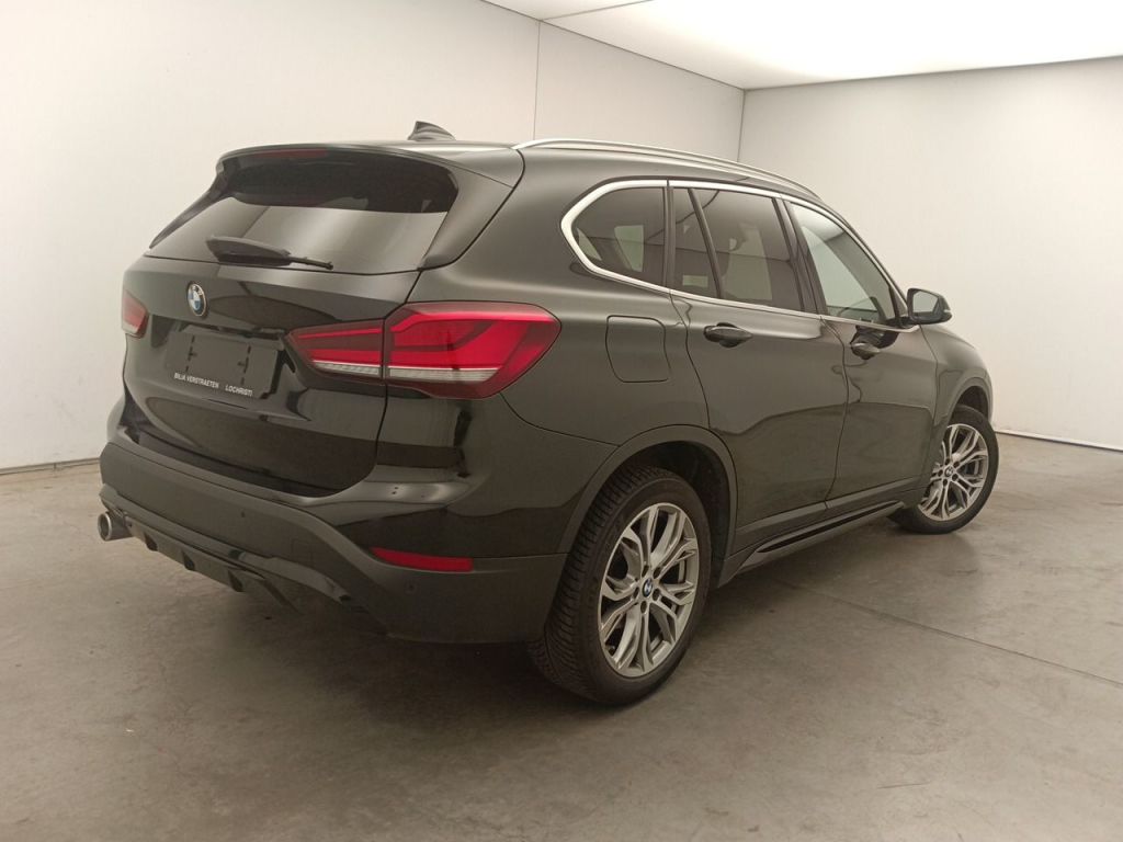 BMW X1 sDrive16dA (85 kW) 5d photo