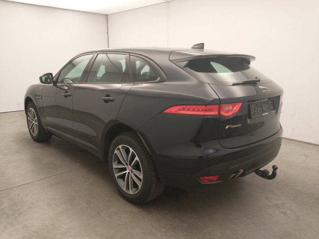 Jaguar F-Pace 2.0D 132kW Aut. R-Sport 5d photo