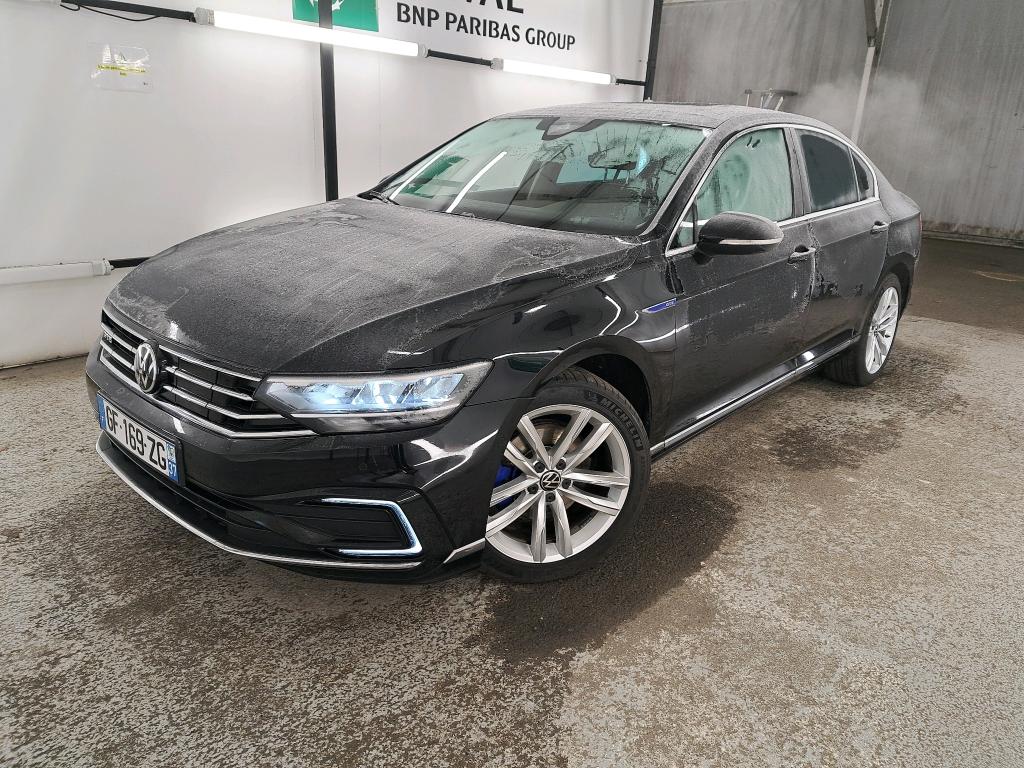 Volkswagen 1.4 TSI DSG HYBRIDE RECHARGEABLE GTE VOLKSWAGEN Passat / 2019 / 4P / Berline 1.4 TSI DSG HYBRIDE RECHARGEABLE GTE