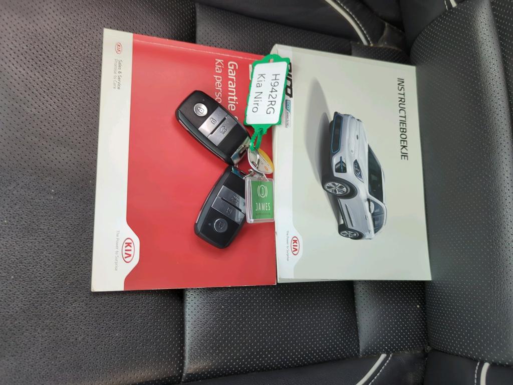 Kia Niro FL'19 ICE Kia Niro e-Niro EV ExecutiveLine 1-fase 5d photo