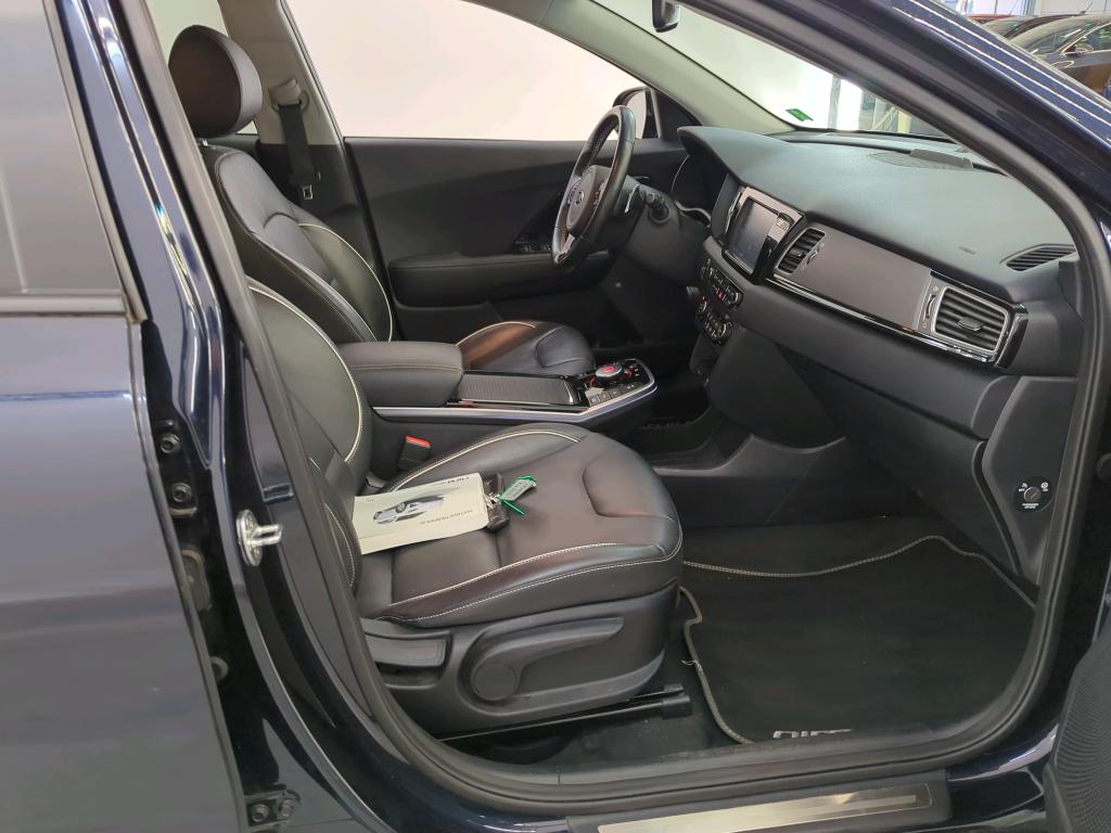 Kia Niro FL'19 ICE Kia Niro e-Niro EV ExecutiveLine 1-fase 5d photo
