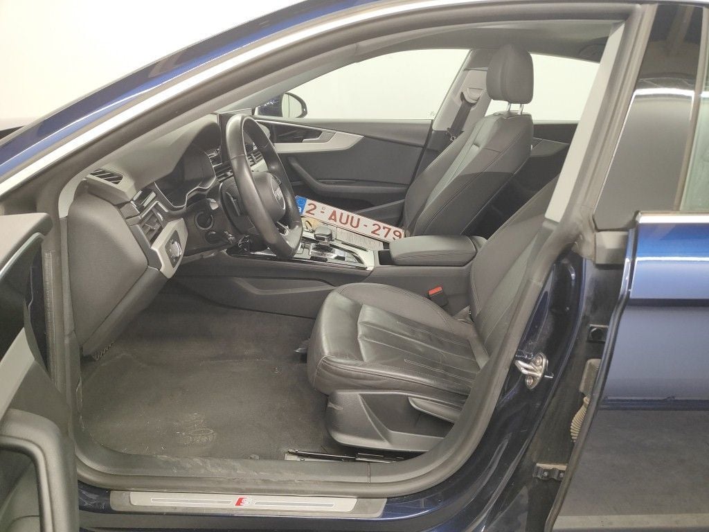 Audi A5 Sportback 30 TDI S tronic Bus. Ed. S Line 5d photo