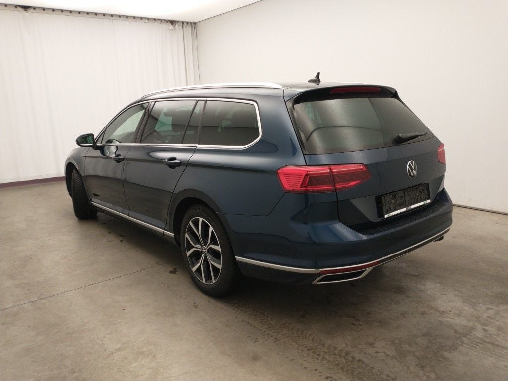 Volkswagen Passat Variant 2.0 TDI 90kW DSG Elegance Business 5d photo
