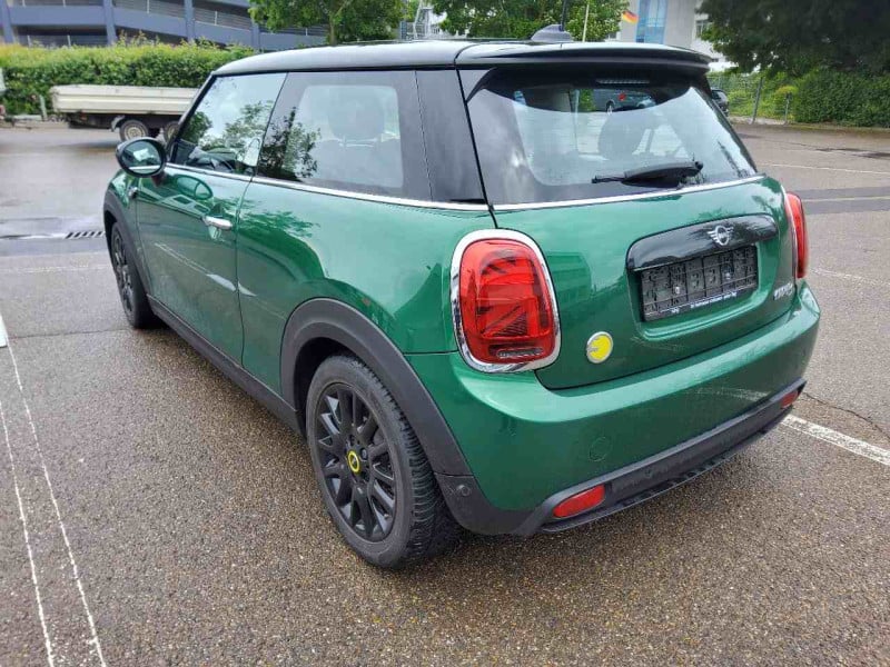MINI Mini 3-trg. (F56)(2013->) DE - LimS3 SE, Cooper SE Classic Trim, (Facelift 2) 2021 - 2024 photo