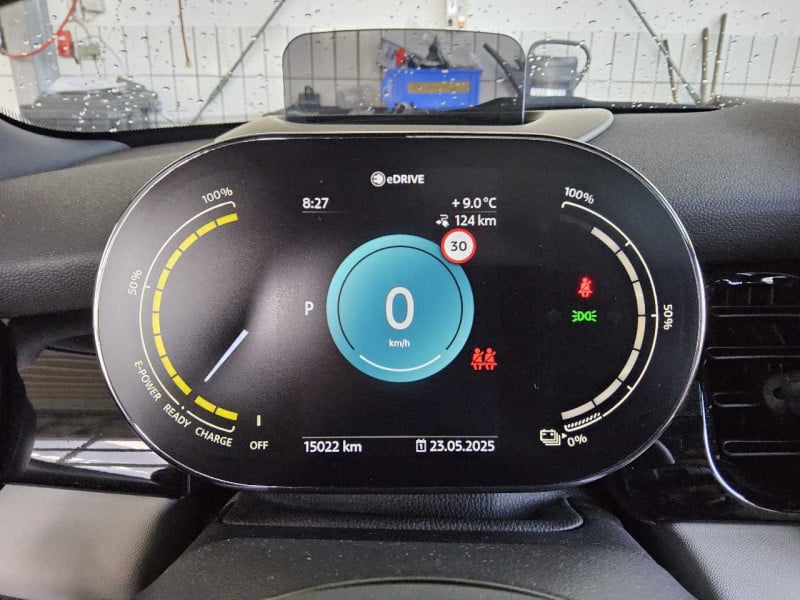 MINI Mini 3-trg. (F56)(2013->) DE - LimS3 SE, Cooper SE Classic Trim, (Facelift 2) 2021 - 2024 photo