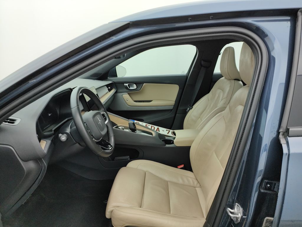 Polestar 2 78kWh Aut. 4x4 Pilot Plus 5d photo