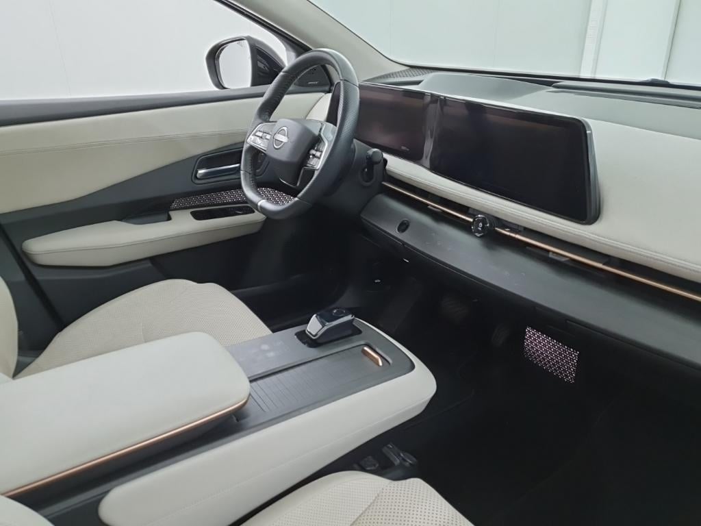NISSAN Ariya 63 kWh EVOLVE 5D 160kW photo