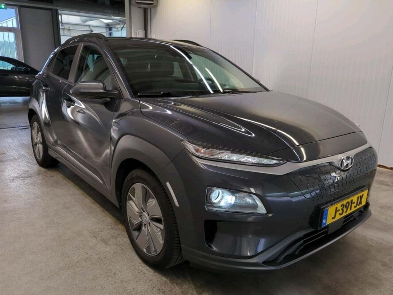 HYUNDAI Kona EV Premium 64 kWh photo