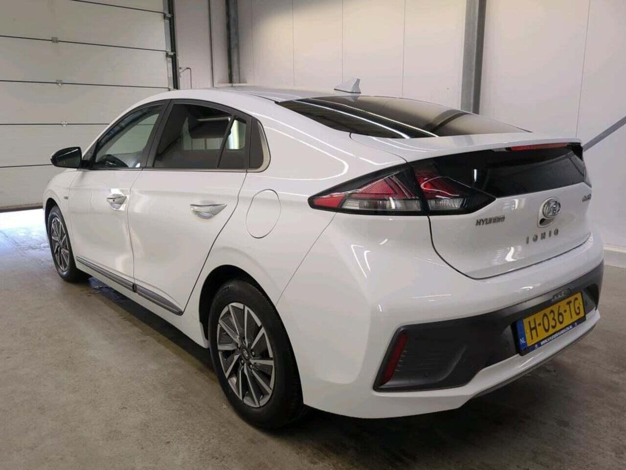 HYUNDAI IONIQ Comfort EV 38 kWh photo