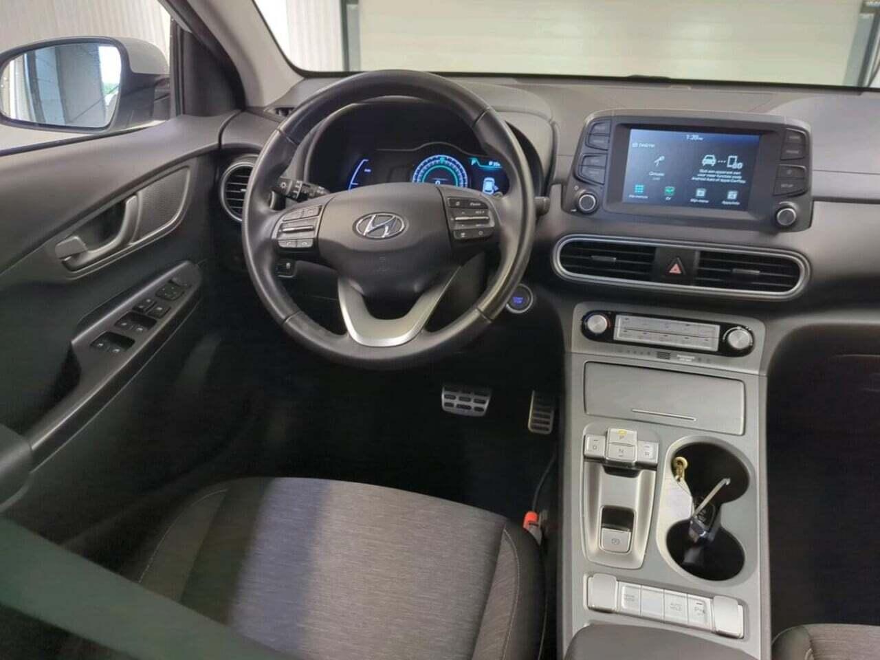 HYUNDAI Kona EV Comfort 64 kWh photo