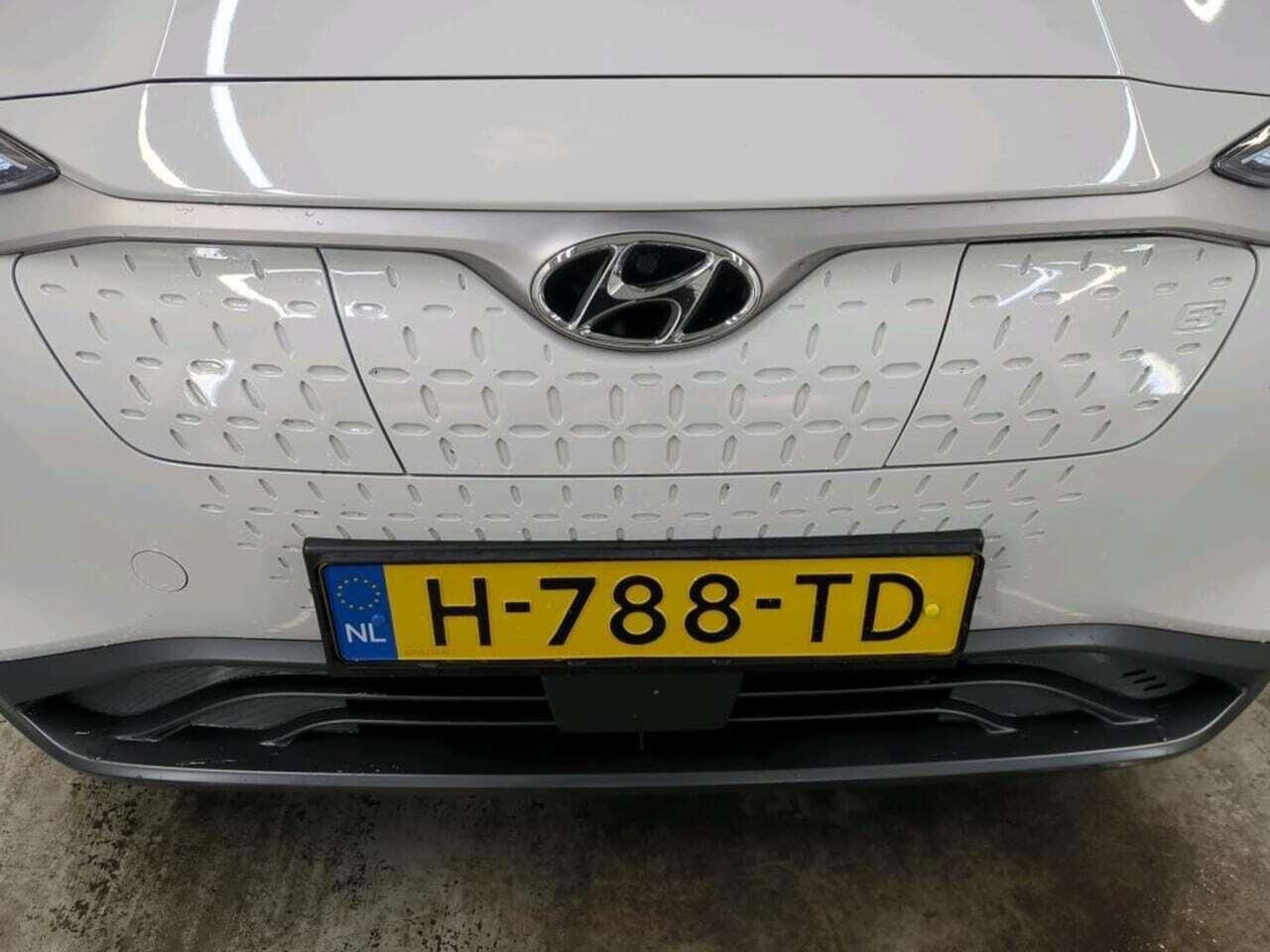 HYUNDAI Kona EV Comfort 64 kWh photo