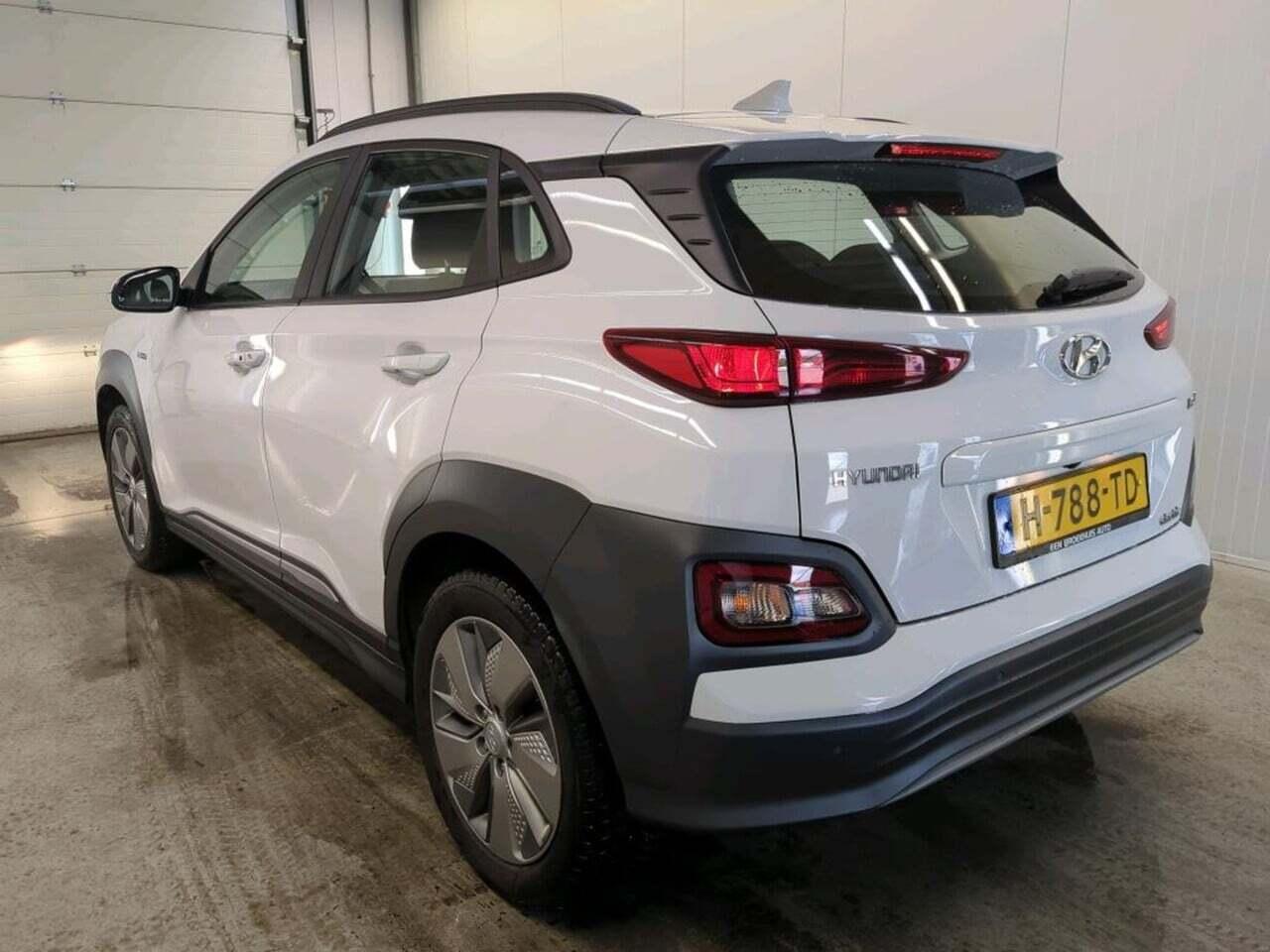 HYUNDAI Kona EV Comfort 64 kWh photo