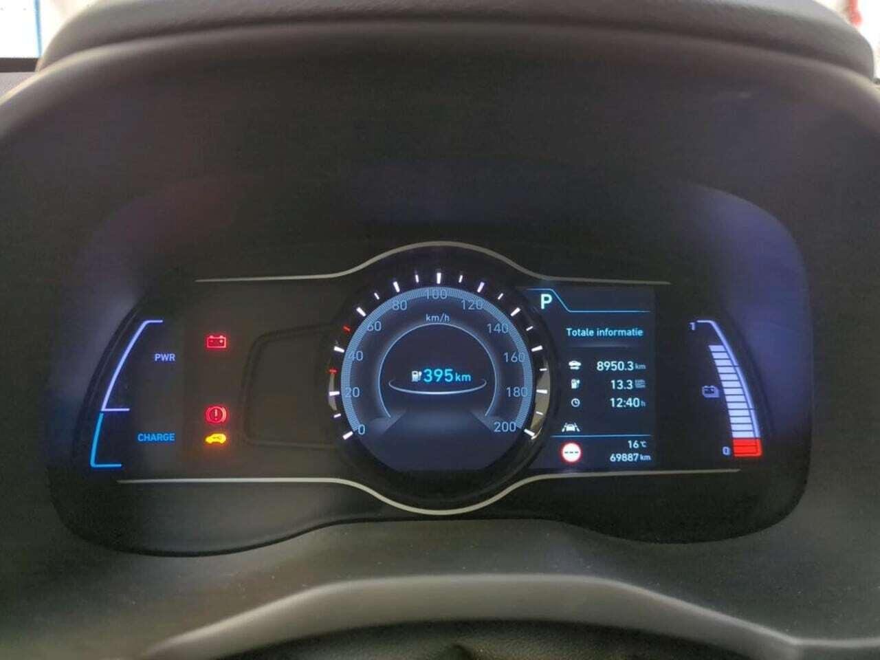 HYUNDAI Kona EV Premium 64 kWh photo