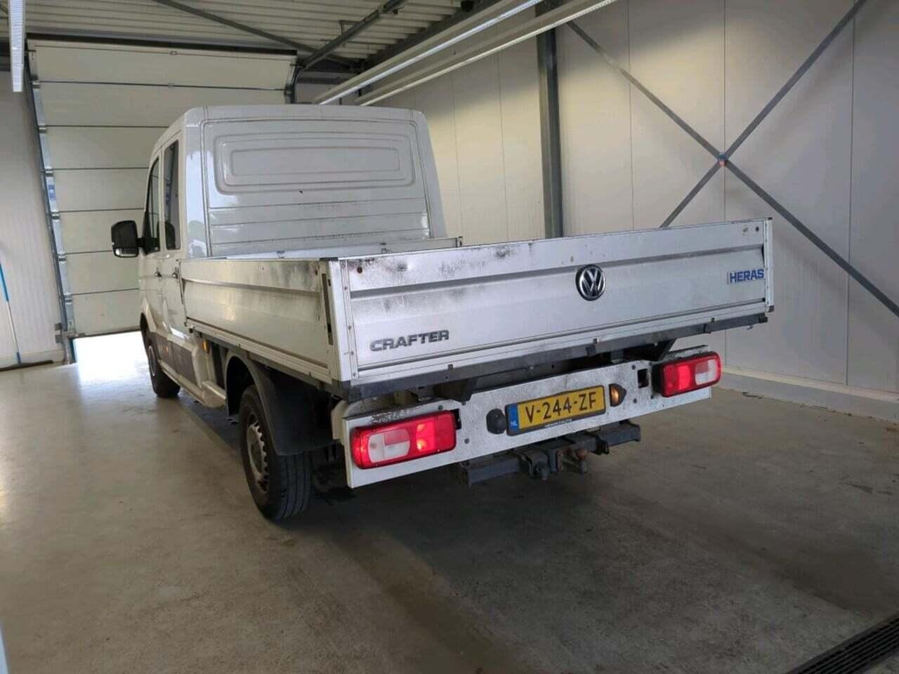 VOLKSWAGEN Crafter 35 2.0 TDI L3 DC Hi photo