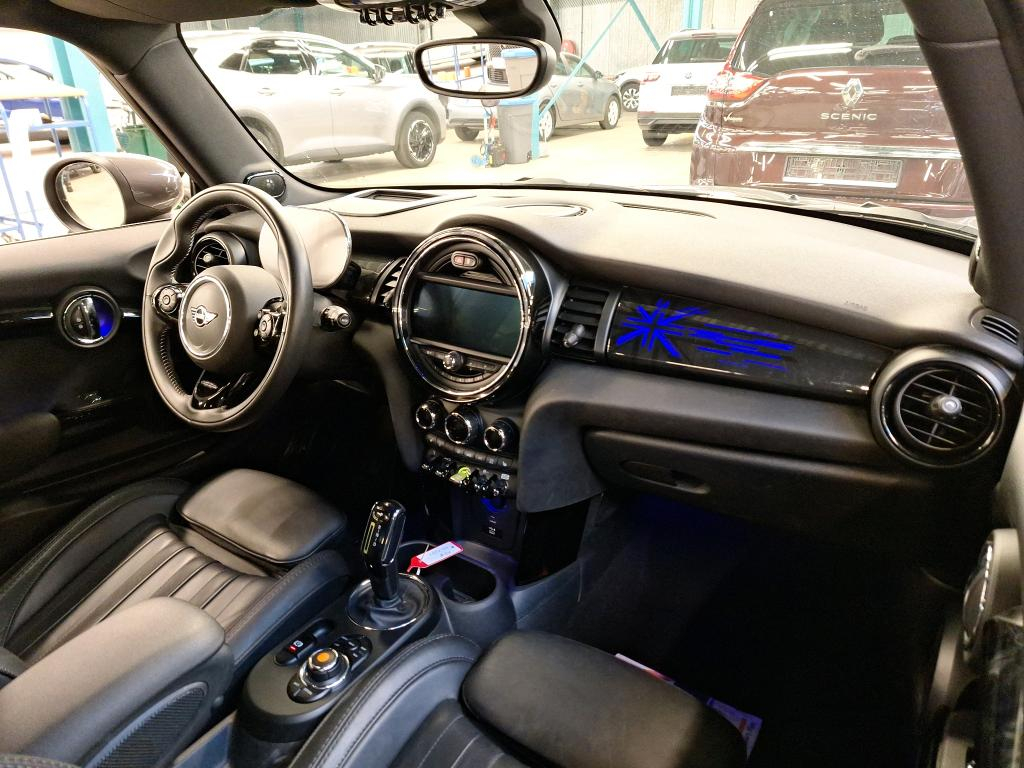 MINI E-MINI 28.9 kWh Cooper SE XL photo