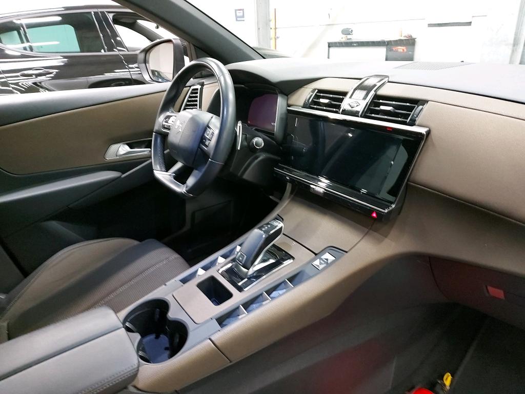 DS - DS DS 7 CROSSBACK BlueHDi 130PK AT Chic & DS Connect Nav & DAB photo