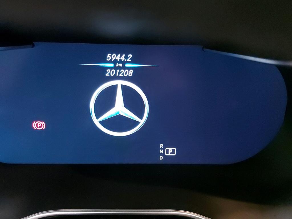 MERCEDES - MER GLC 200 d 163PK DCT Business Solution AMG Line & Night & Pano Roof photo