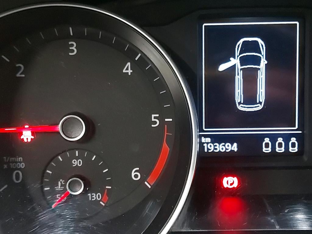 VOLKSWAGEN - VW PASSAT VARIANT TDI 122PK DSG Style Business Pack Adventure & Matrix LED & Winter photo