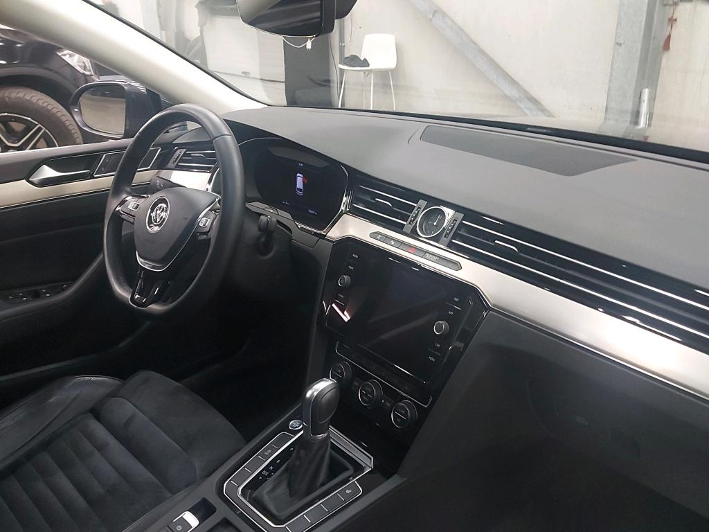 VOLKSWAGEN - VW PASSAT VARIANT TDI 150PK DSG7 Highline Business Pack Premium & Area View & App Connect GPS photo