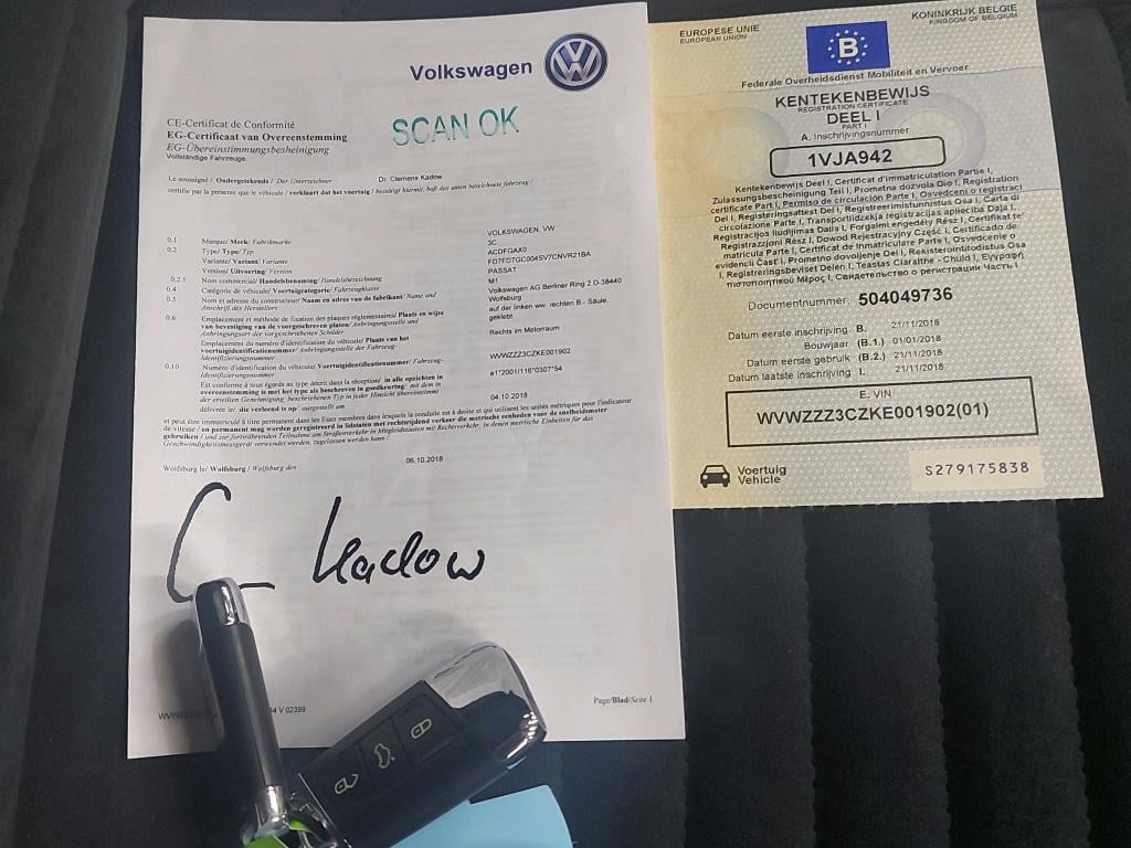VOLKSWAGEN - VW PASSAT VARIANT TDI 150PK DSG7 Highline Business Pack Premium & Area View & App Connect GPS photo