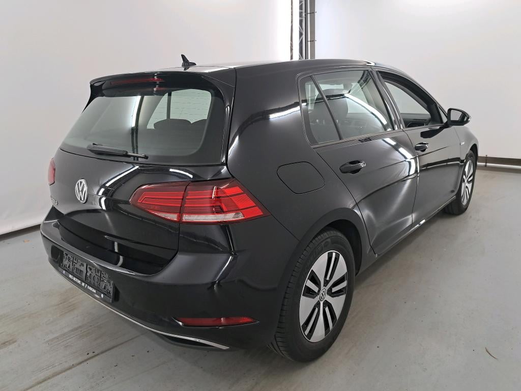 VOLKSWAGEN E-GOLF - 2017 35.8kWh E-Golf Forfaitaire leveringskosten+wettelijke kit photo