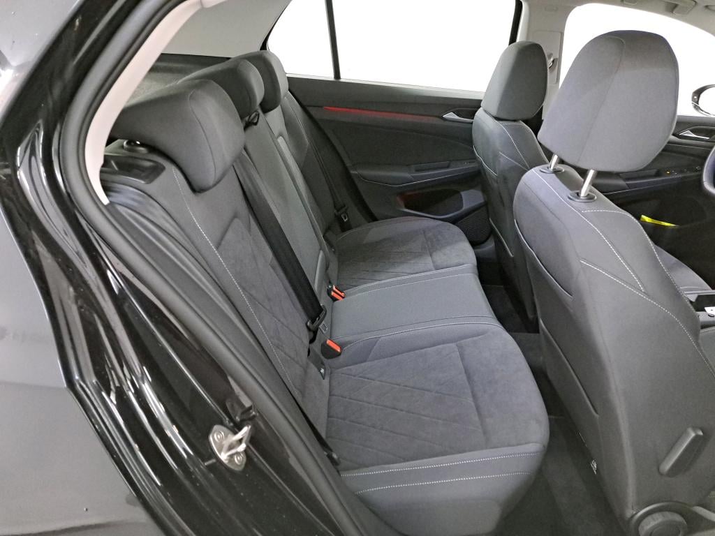 VOLKSWAGEN GOLF VIII 1.4 EHYBRID STYLE BUSINESS DSG photo