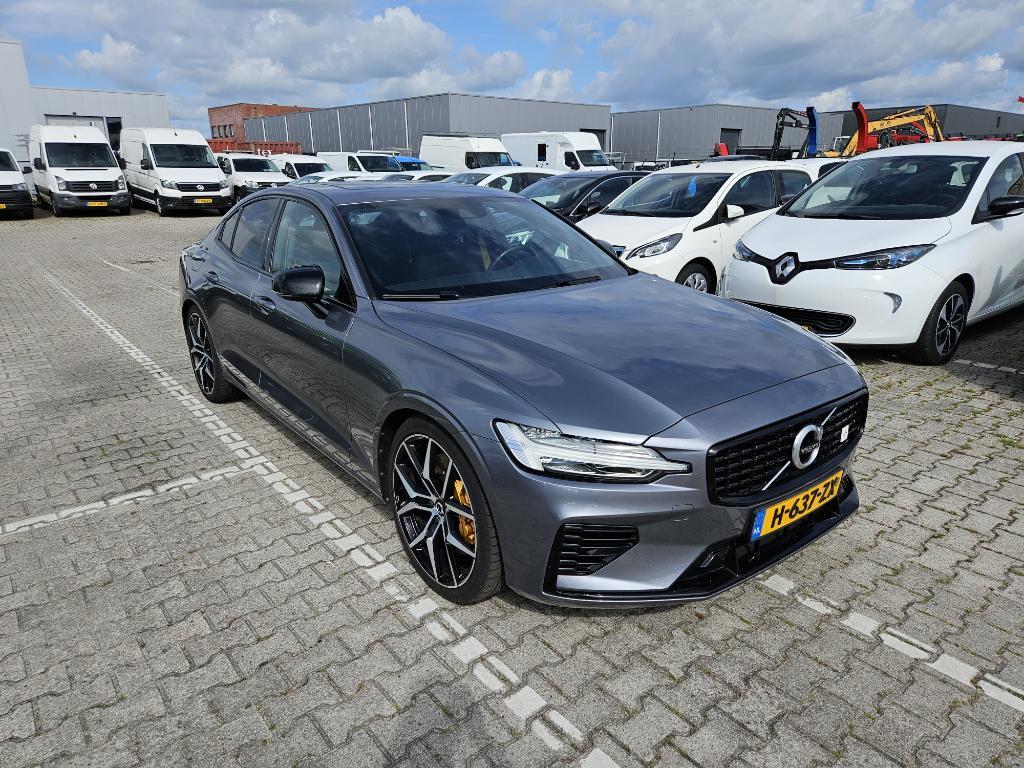 VOLVO S60 233 kW photo