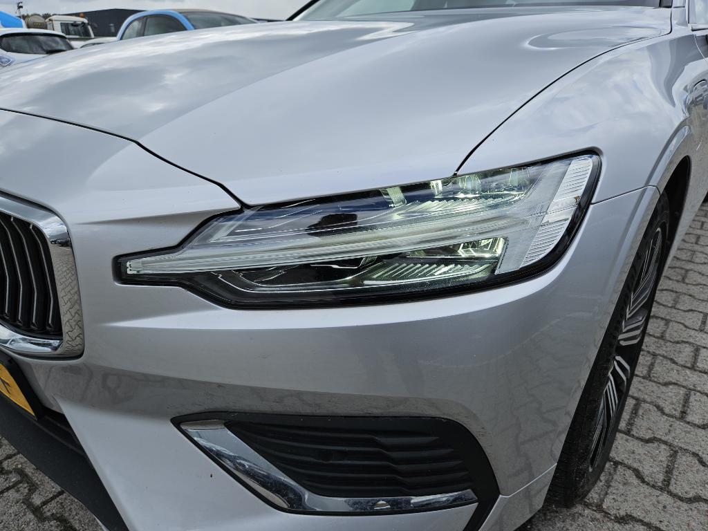 VOLVO V60 223 kW photo