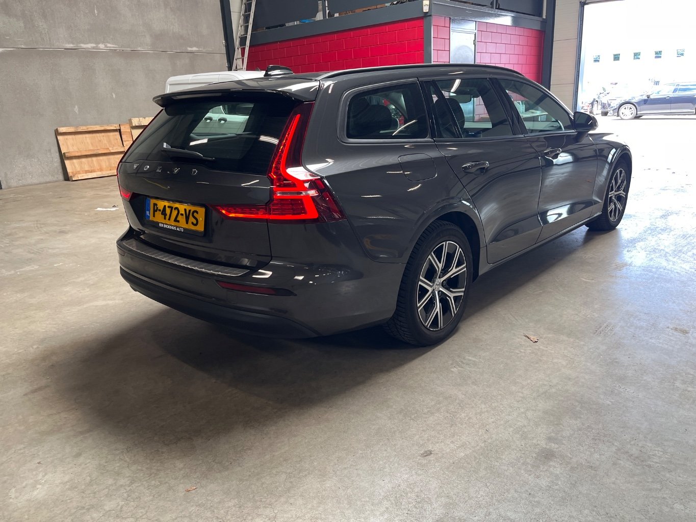 VOLVO V60 2.0 B3 Essential photo