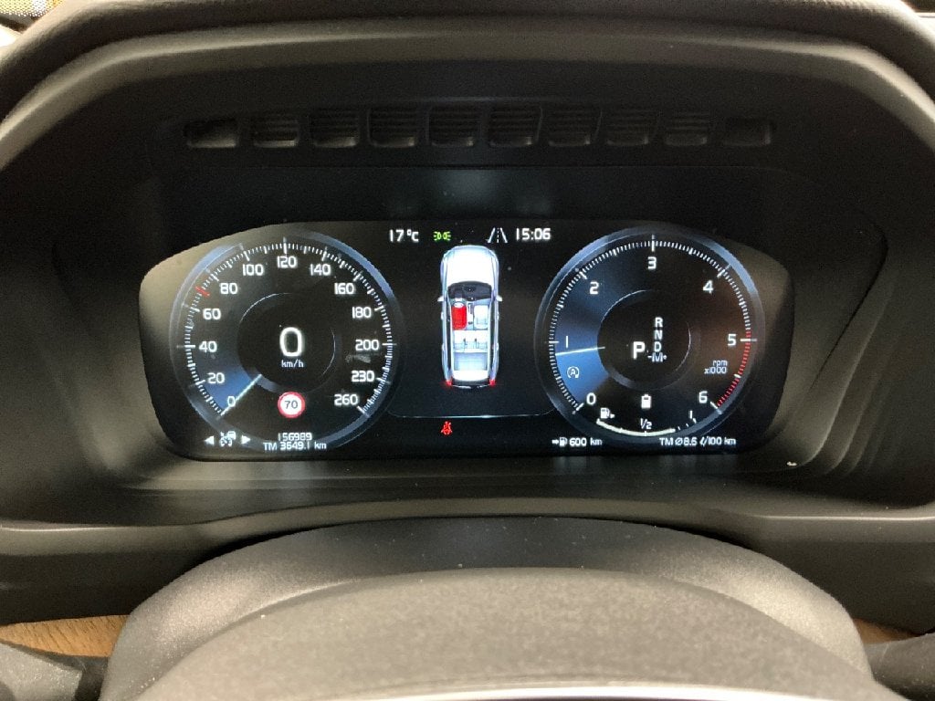 Volvo XC90 ´14 XC90 Momentum Pro AWD 2.0 B5 173KW AT8 E6dT photo