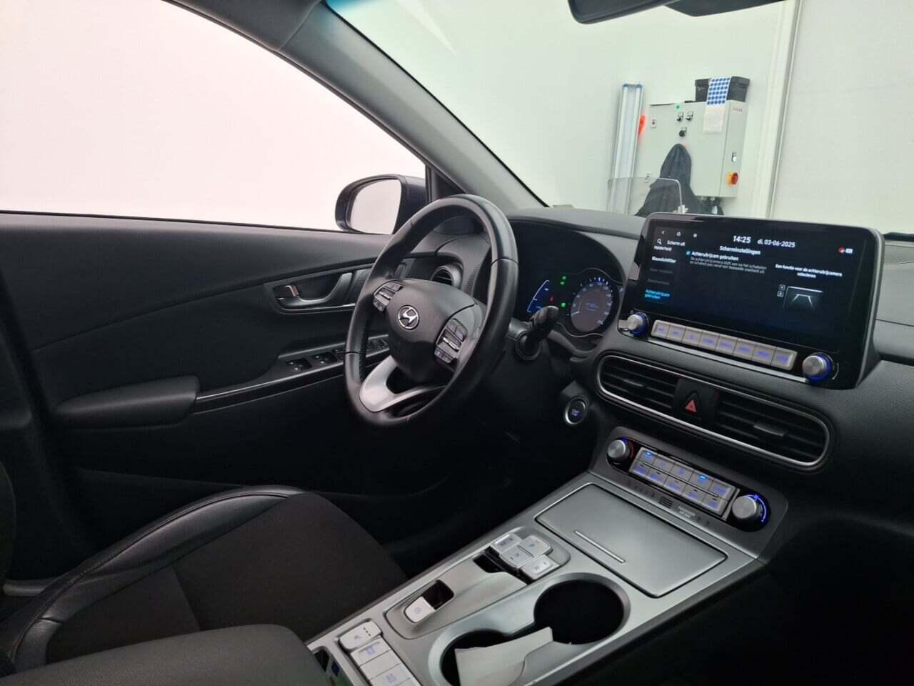 HYUNDAI Kona EV Fashion 64 kWh photo