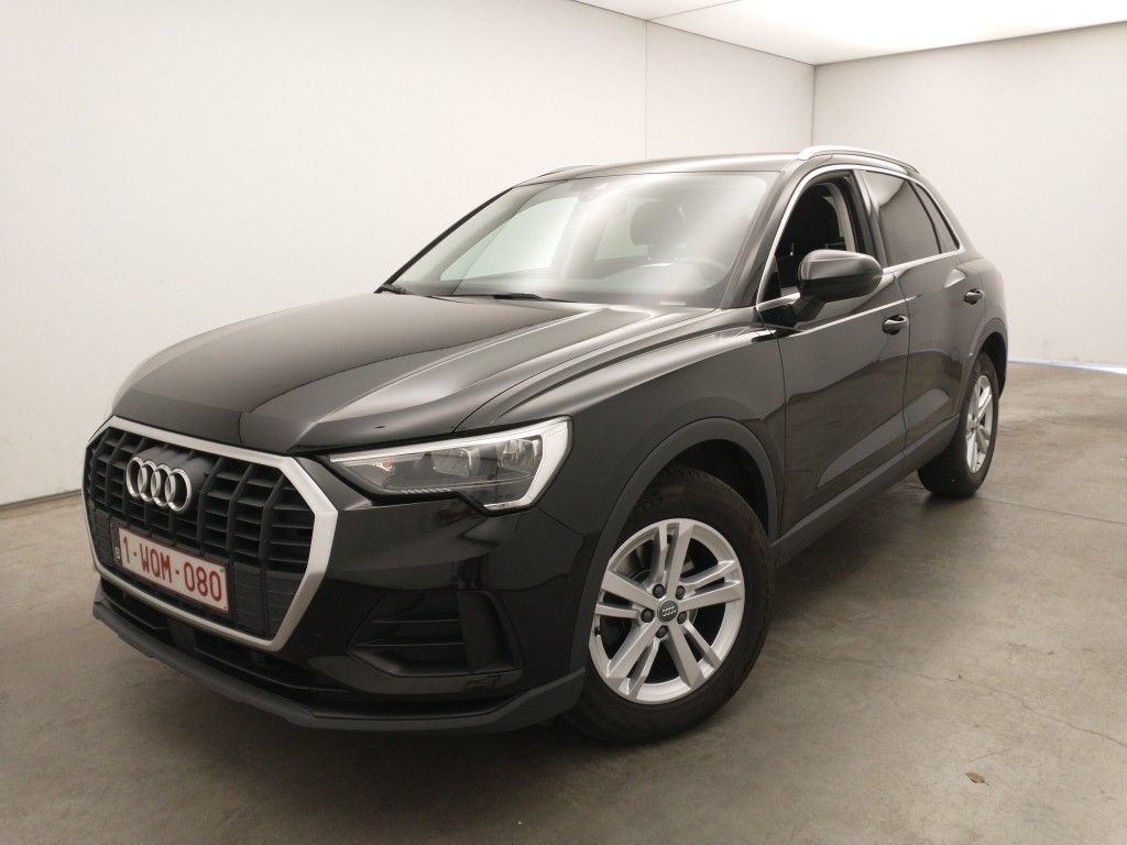 Audi Q3 35 TDI S Tronic Business Edition 5d photo