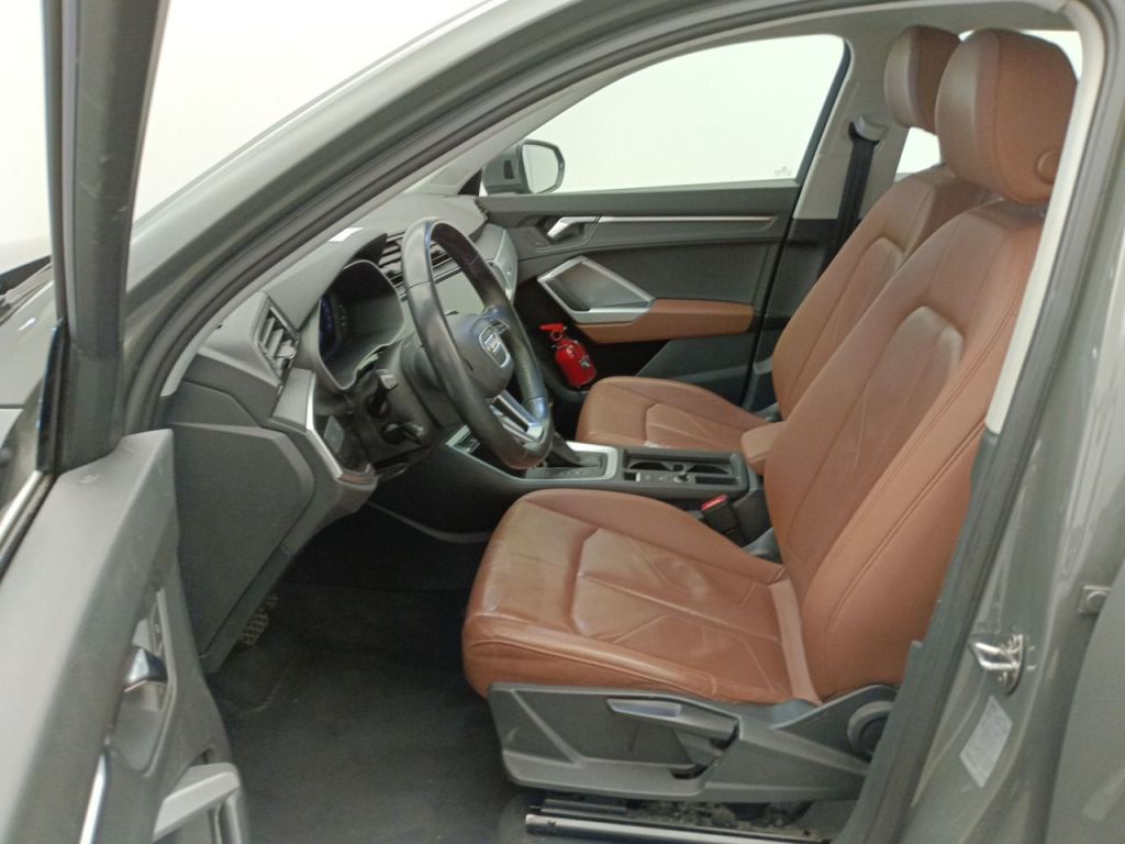 Audi Q3 35 TDI S tronic Advanced Business Editio 5d photo