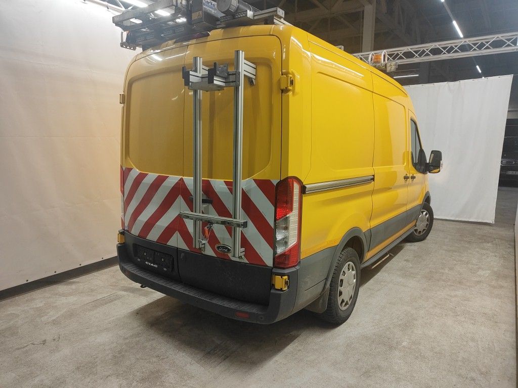 Ford Transit 350M 2.0TD 130pk 96kW M6 Trend 4d photo