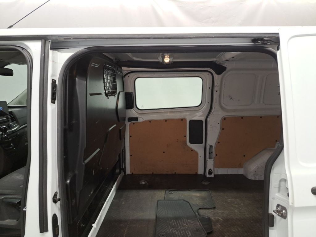 Ford Transit Custom 340L 2.0TD130Pk/96Kw M6 FWD Trend 4d photo