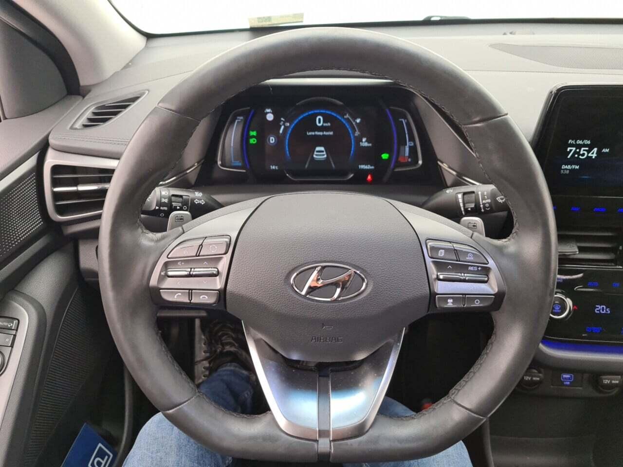 HYUNDAI IONIQ EV Premium Sky 38kWh photo